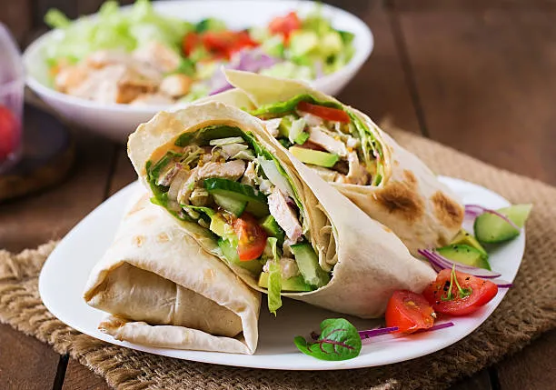 Tortilla paneer wrap